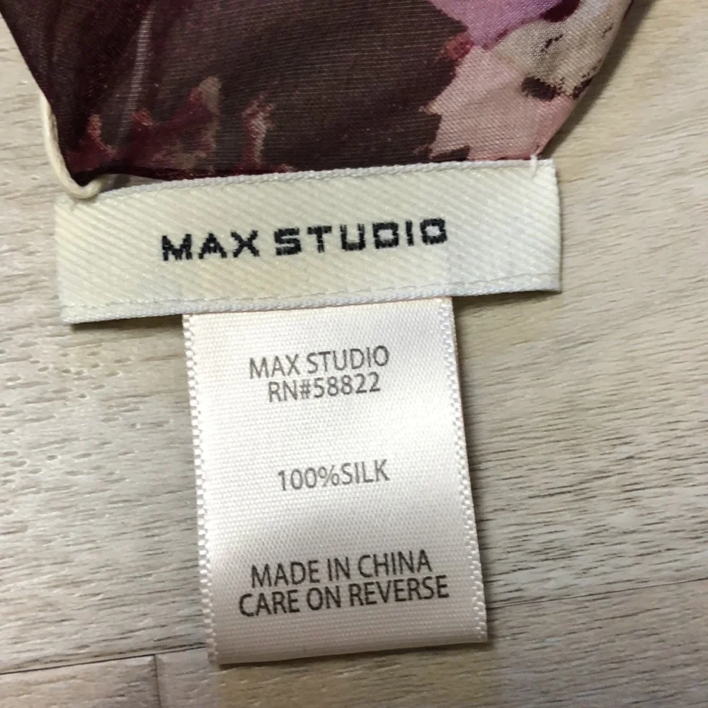 Max Studio no tag